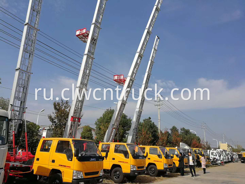 aerial ladder truck